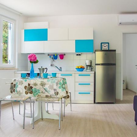 Apartments Punta by Sea Umag Bagian luar foto