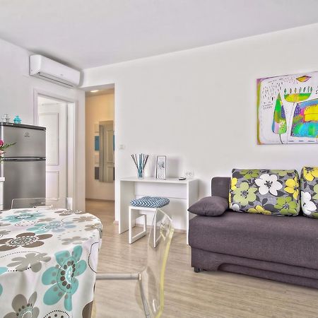 Apartments Punta by Sea Umag Bagian luar foto