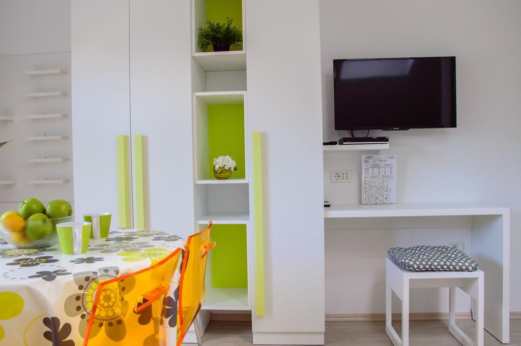 Apartments Punta by Sea Umag Bagian luar foto