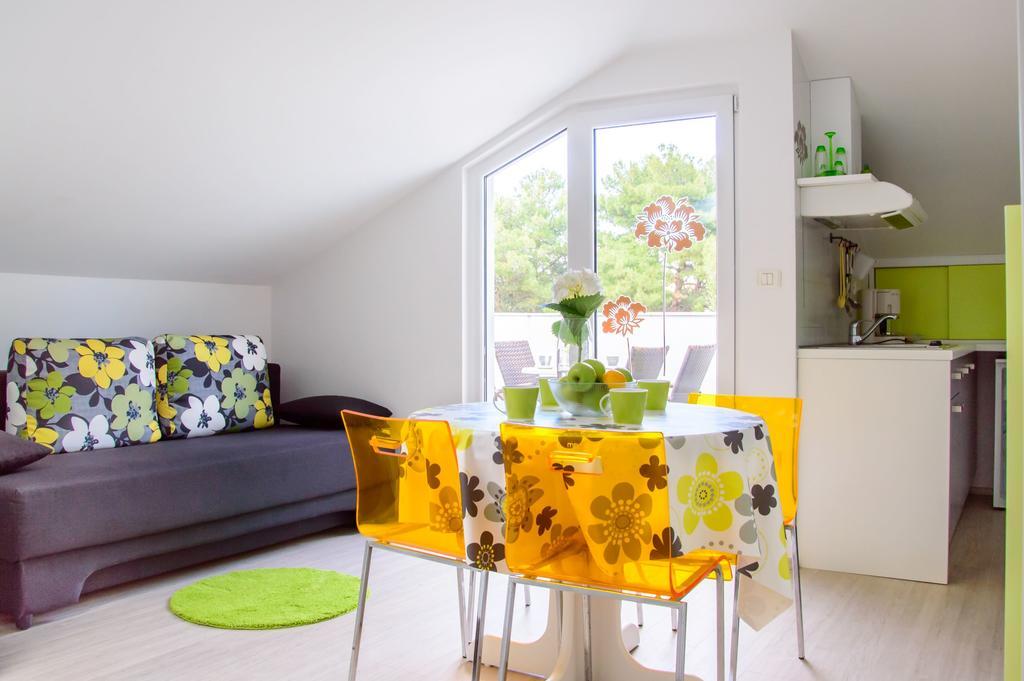 Apartments Punta by Sea Umag Bagian luar foto