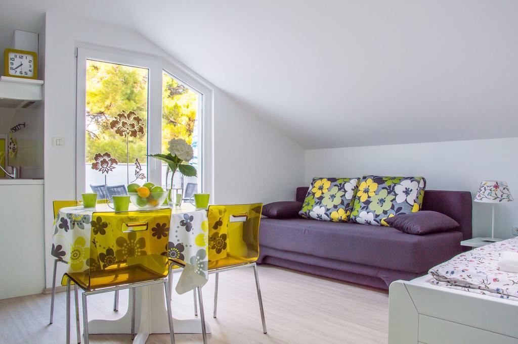 Apartments Punta by Sea Umag Bagian luar foto