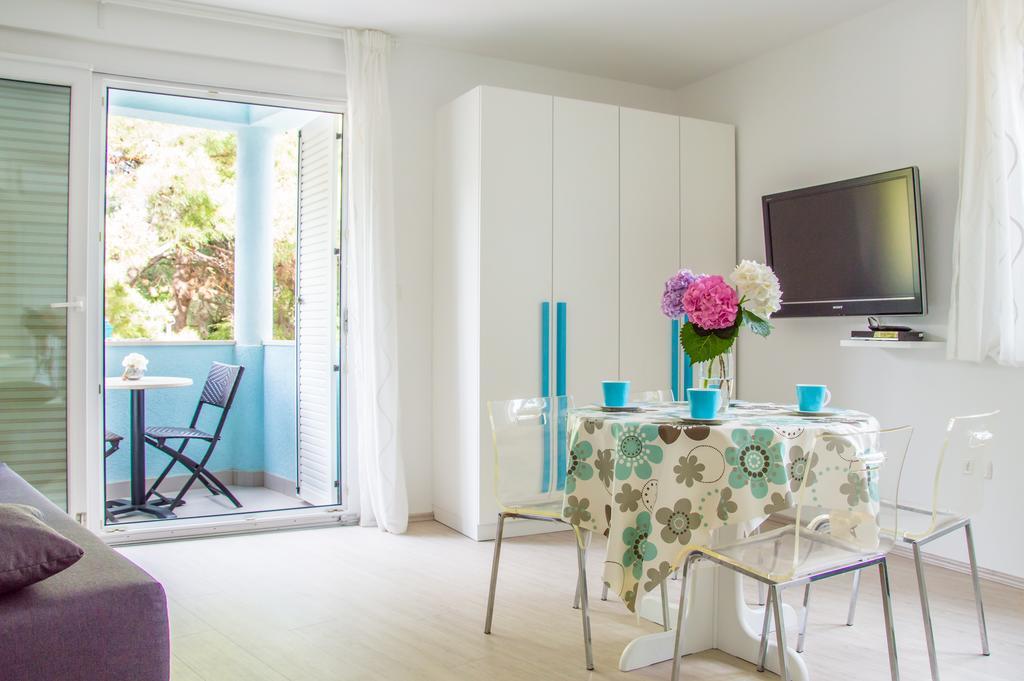 Apartments Punta by Sea Umag Bagian luar foto
