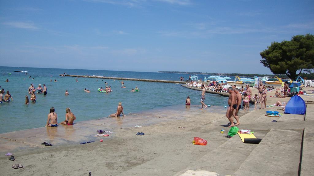 Apartments Punta by Sea Umag Bagian luar foto