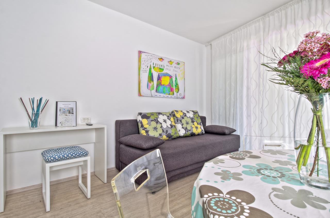 Apartments Punta by Sea Umag Bagian luar foto