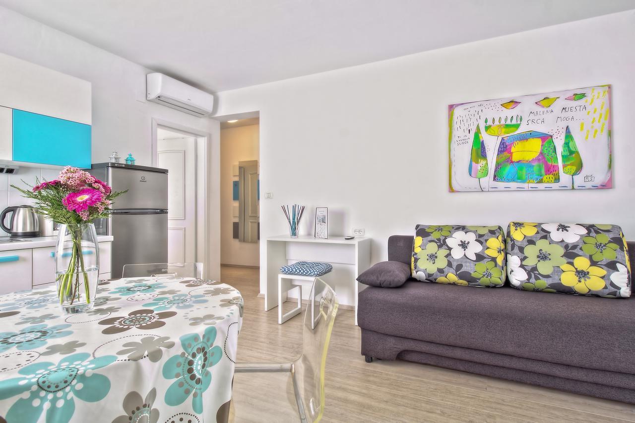 Apartments Punta by Sea Umag Bagian luar foto
